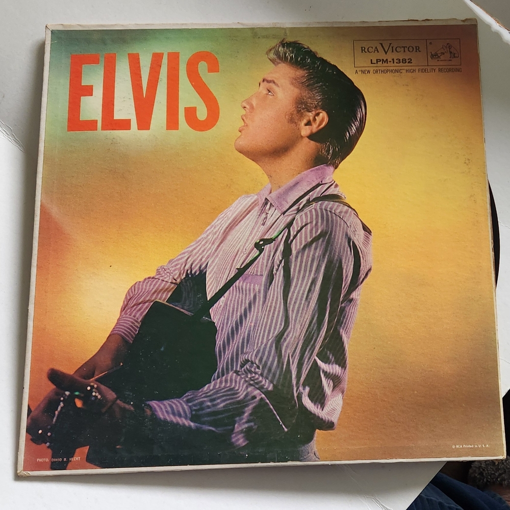 Elvis Vinyl with RCA Victor Label